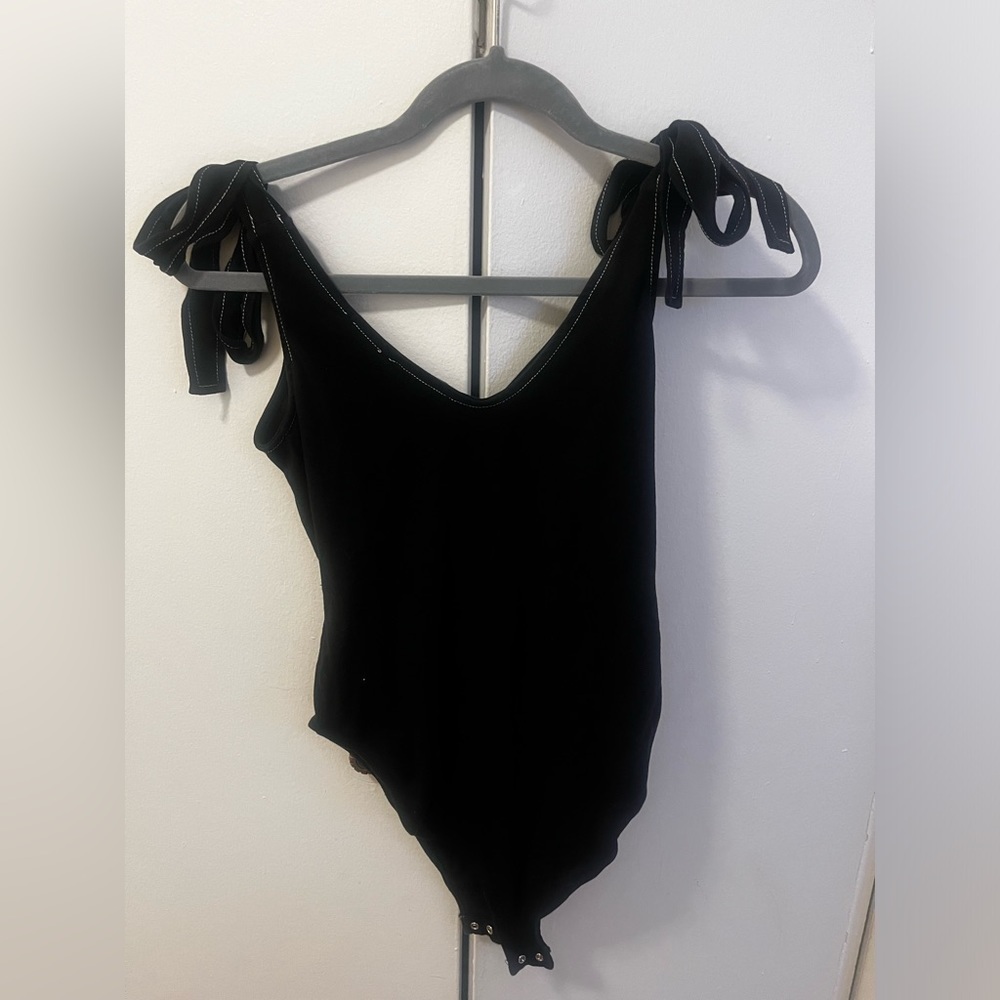 3/$15 Forever 21 black tie shoulder strap bodysuit - Picture 2 of 5